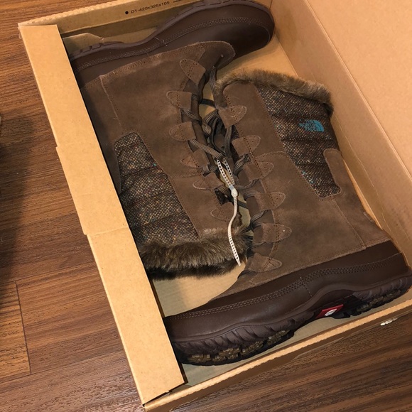The North Face Boots - Picture 2 of 6